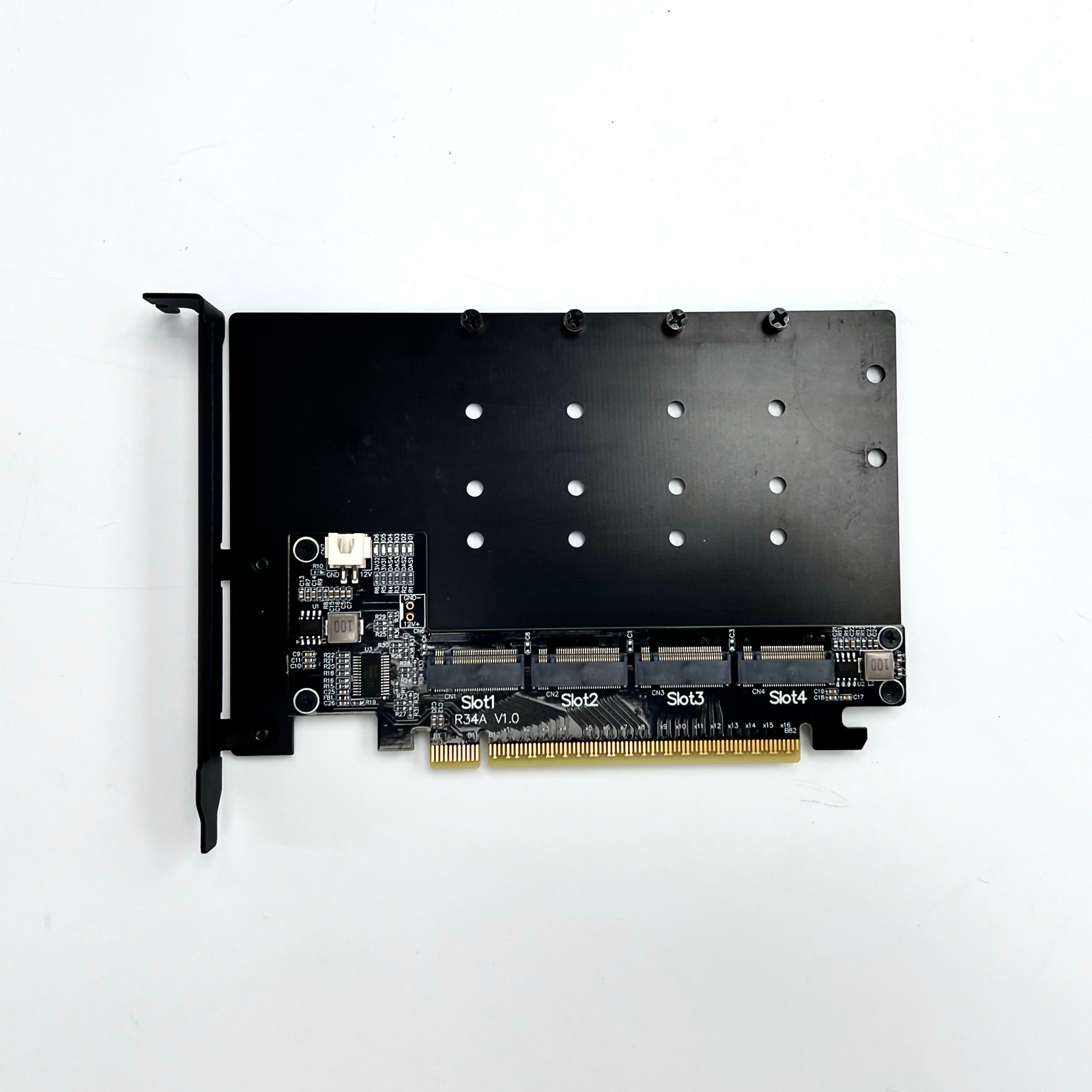 PCIe 5.0 x16 - クアッドM.2 NVMeアダプ - Quad M.2 Nvme Pcie Bifurcation Card のレビューと価格